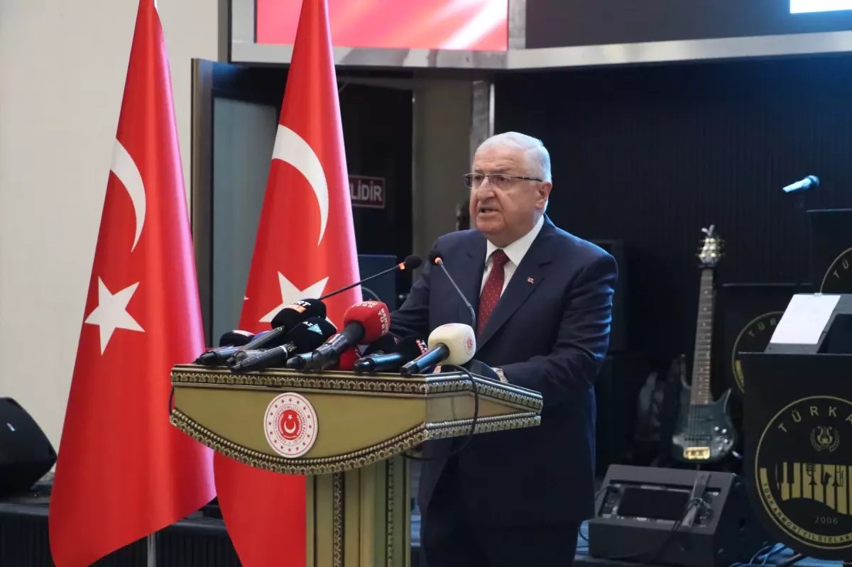 Bakan Güler: Azerbaycan ve Ermenistan'ın kalıcı barış adımlarını memnuniyetle karşılıyoruz