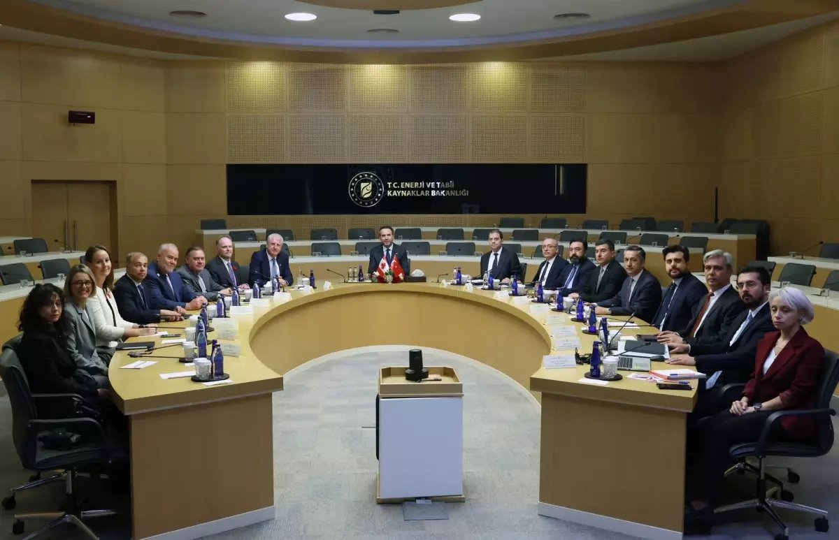 Bakan Bayraktar, Kanada'nın Nükleer Enerji Şirketi ile Görüştü