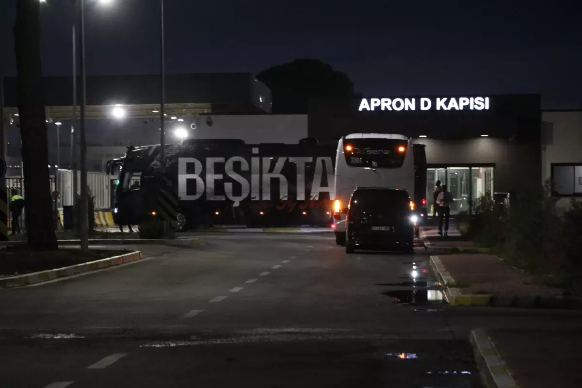 Beşiktaş, Antalyaspor Maçı İçin Antalya'ya Geldi