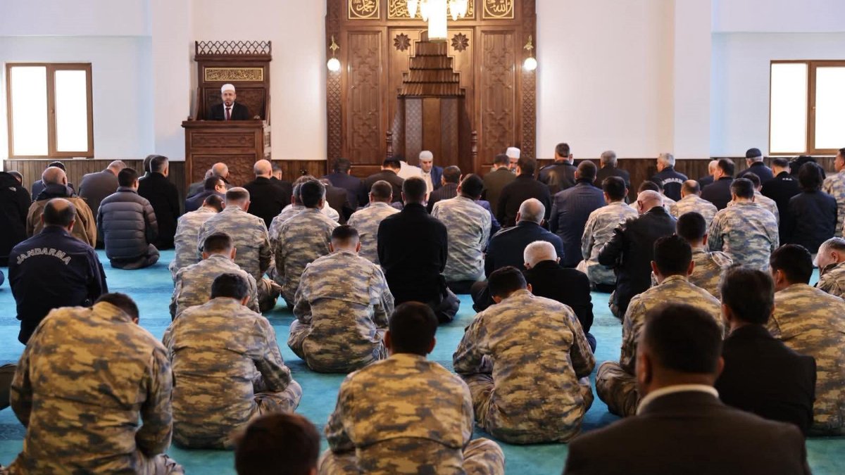 Merzifon 5'inci Ana Jet Üssü'nde Mehmetçik Camii açıldı