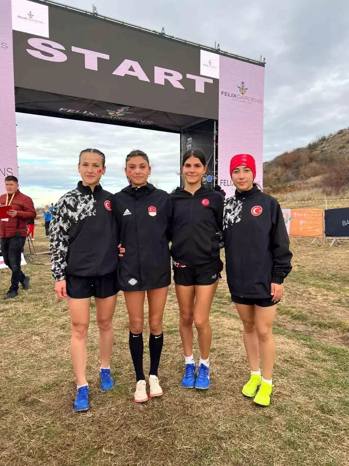 Elif Naz Köseoğlu ve U20 Kadın Milli Takımı, Balkan Kros Şampiyonası'nda Şampiyon Oldu