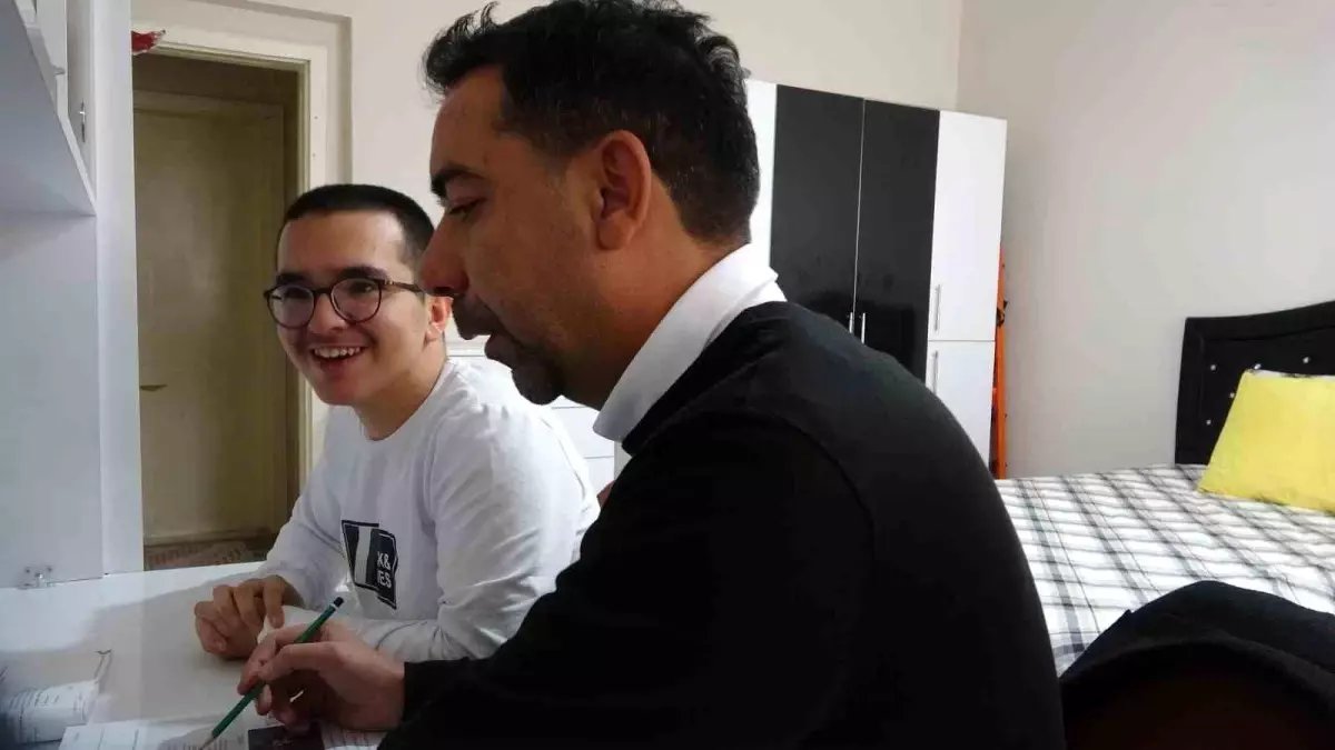 Serebral Palsi Hastası Beran Adın'ın Eğitim Azmi Örnek Oluyor