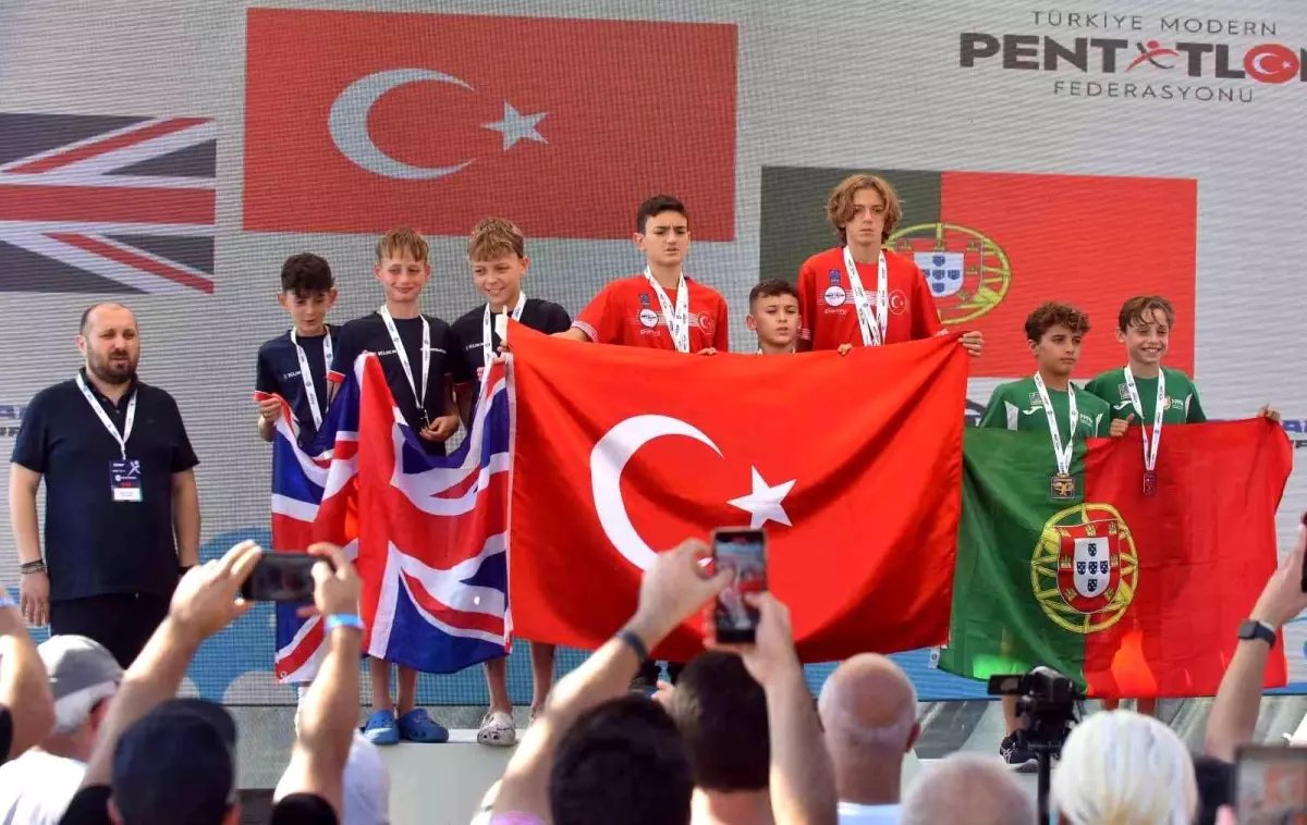 Milli Sporcular Avrupa Biathle-Triathle Şampiyonası'nda 39 Madalya Kazandı