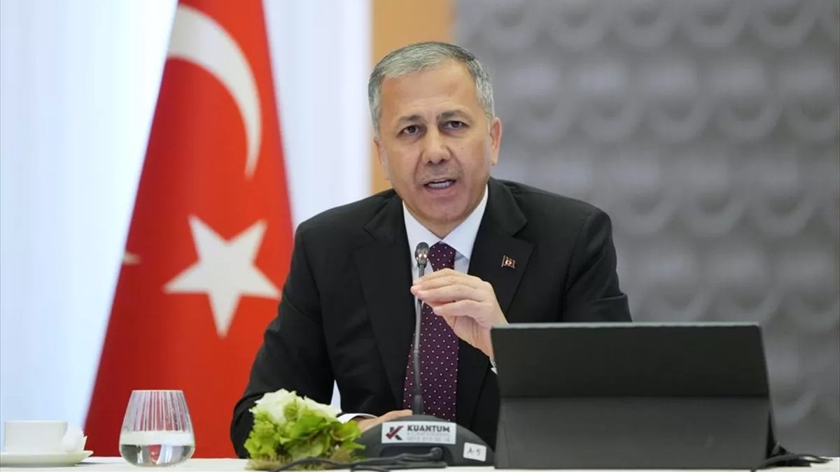 Ali Yerlikaya: Çakarda ehliyeti ve aracı alıyoruz, makas atmayı da bitireceğiz