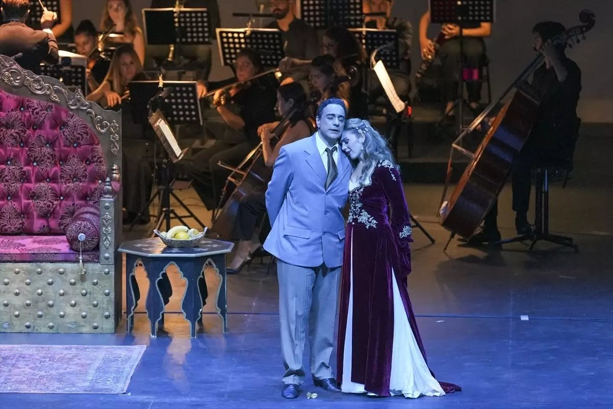 Antalya Kültür Yolu Festivali'nde 'Saraydan Kız Kaçırma' Operası Sahnelendi