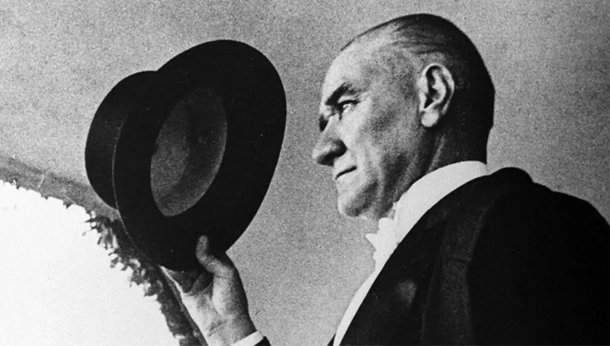 Atatürk saat kaçta vefat etti? 10 Kasım 1938 günü saat kaçta, nerede vefat etti?