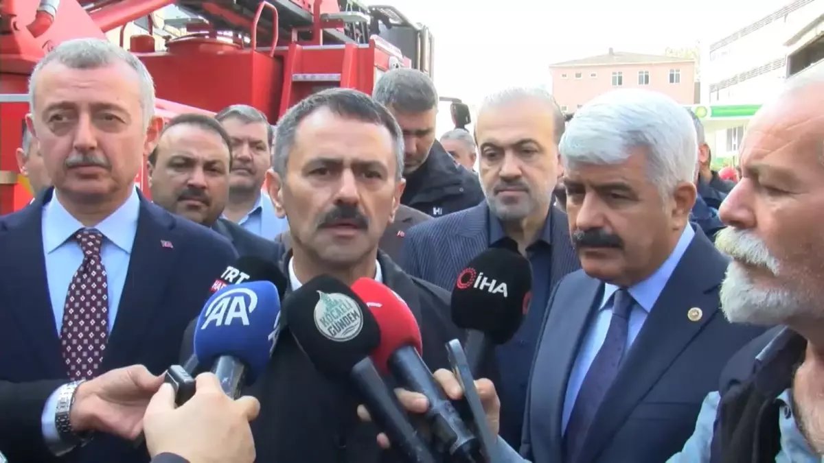 Kocaeli'deki Yangında 6 Kişi Hayatını Kaybetti