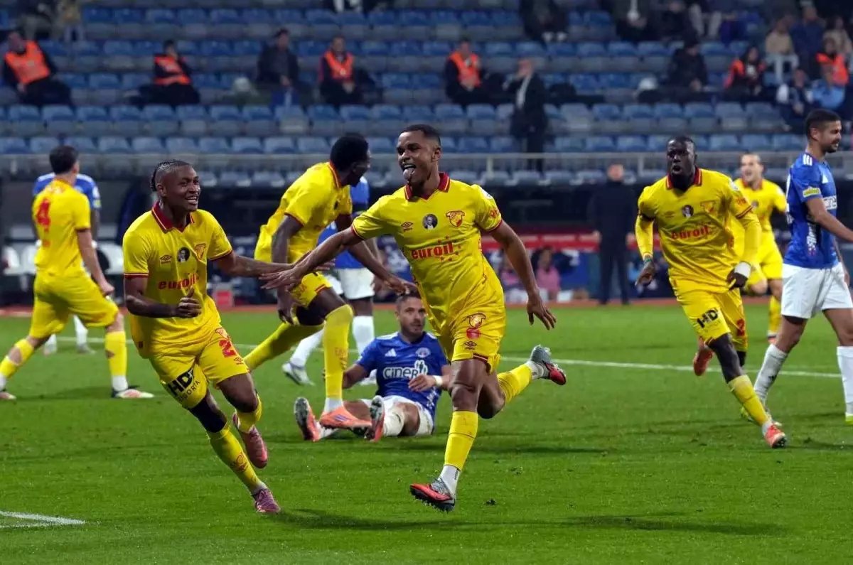Kasımpaşa'dan Göztepe'ye 2-0 Yenilgi