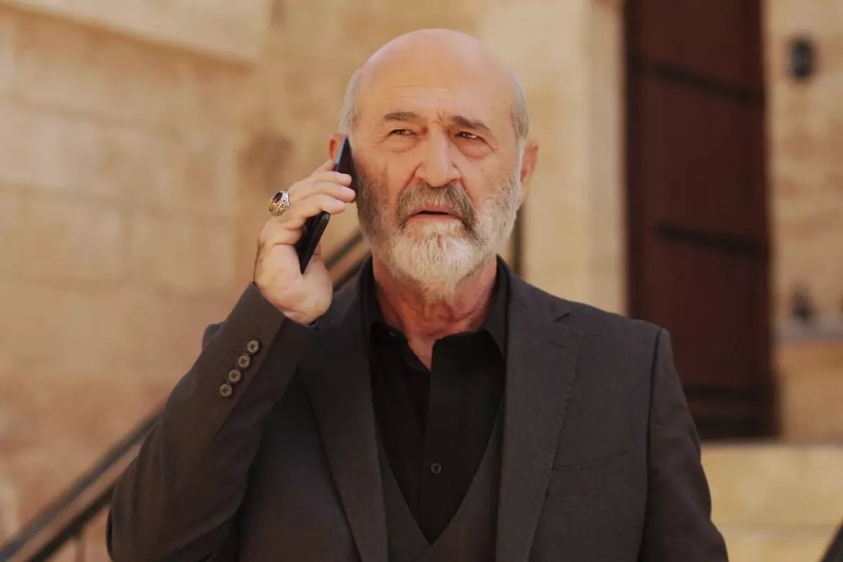 Uzak Şehir Dizisinde Fidan ve Ecmel İkilisi Viral Fenomen Oldu