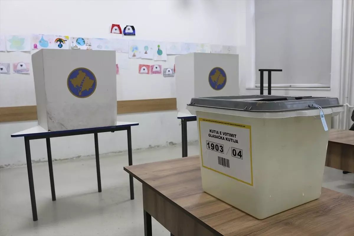 Kosova'da Yerel Seçimlerin İkinci Turu Gerçekleştiriliyor