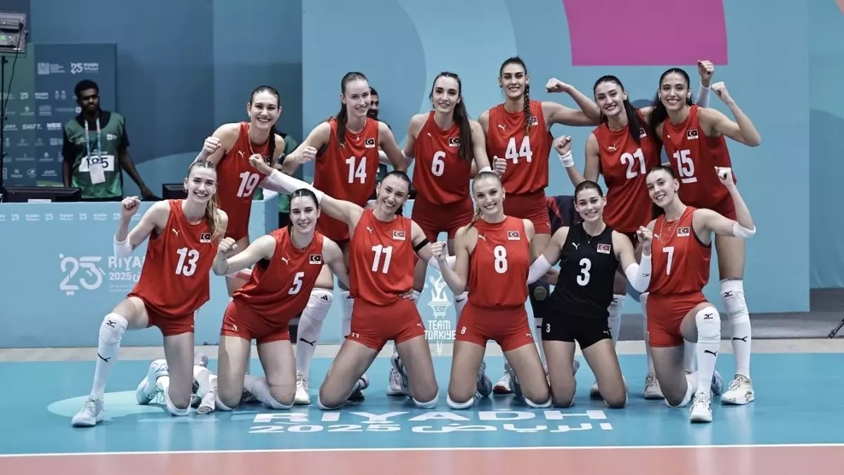 Kadın Voleybol Takımımız İslami Dayanışma Oyunları'nda Üçte Üç Yaptı