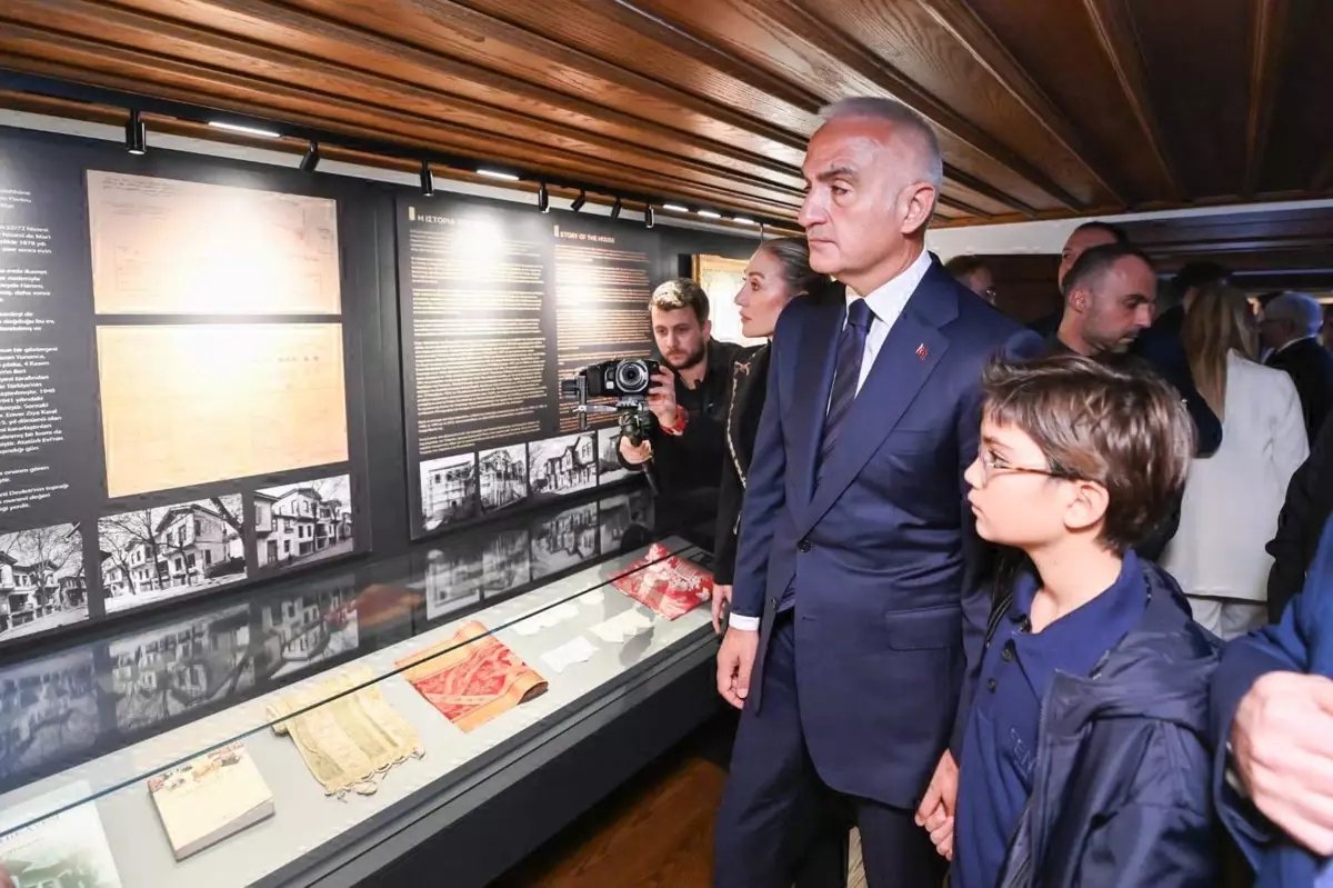 Atatürk Evi'nde Restorasyon Tamamlandı