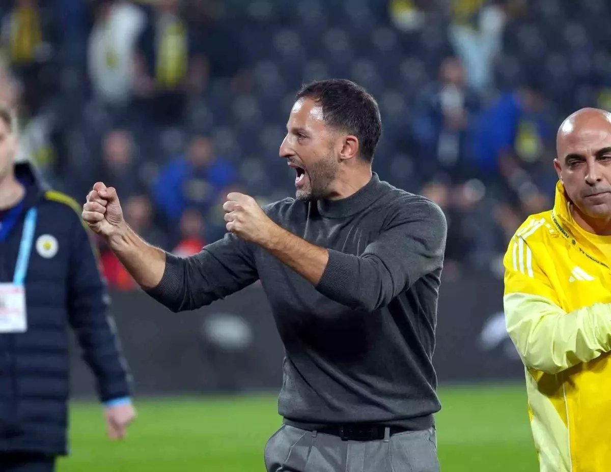 Tedesco, Galibiyetle Sevincini Taraftarla Paylaştı