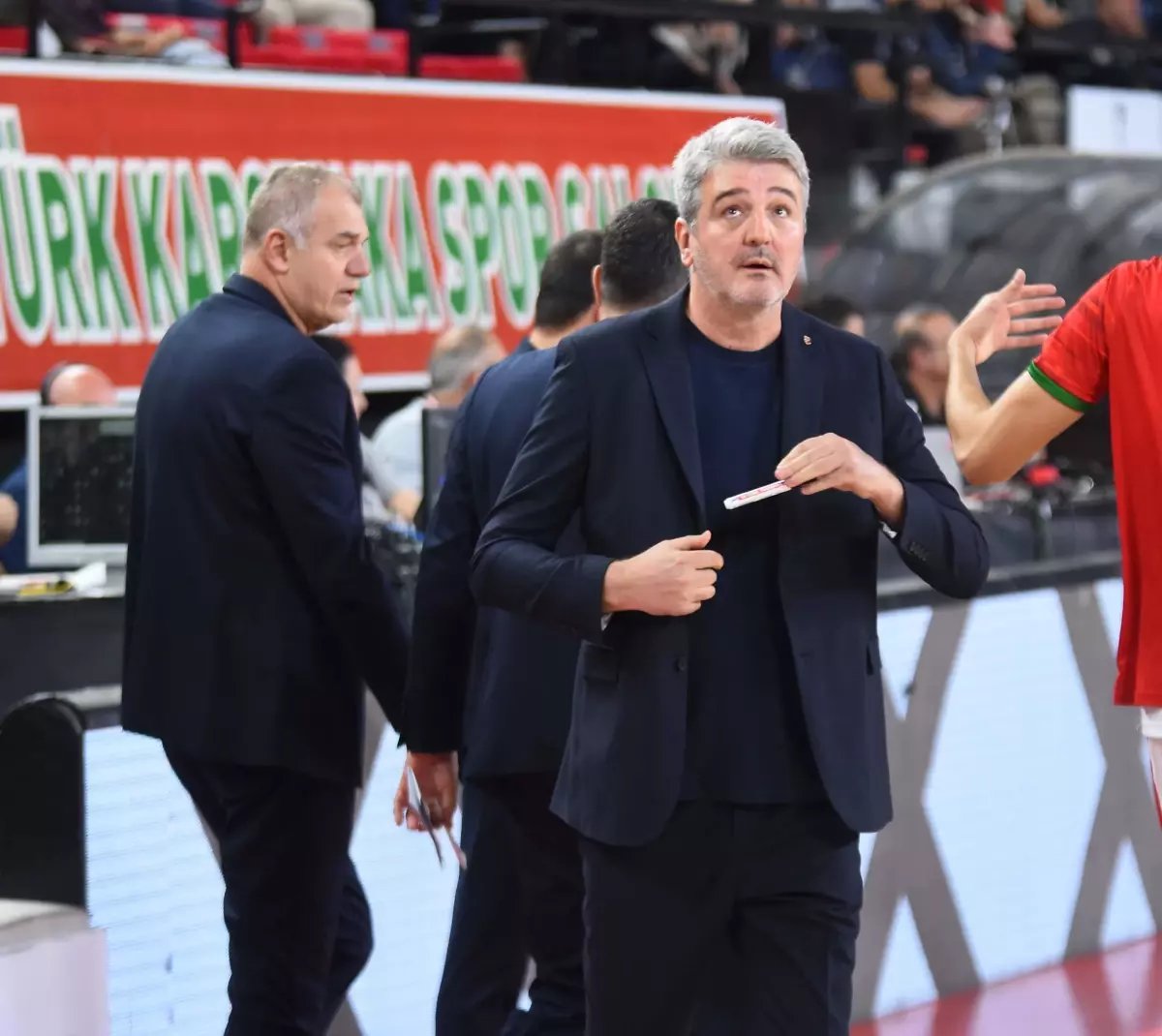 Karşıyaka'da Büyük Hayal Kırıklığı: Antrenör Beşok ile Yollar Ayrıldı