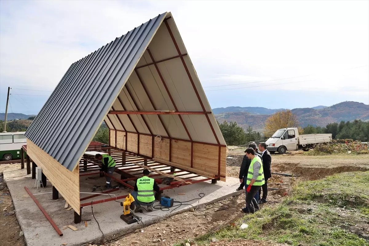 Alaçam Belediyesi Bungalov Üretim Tesisi ile Ekonomiye Katkı Sağlıyor