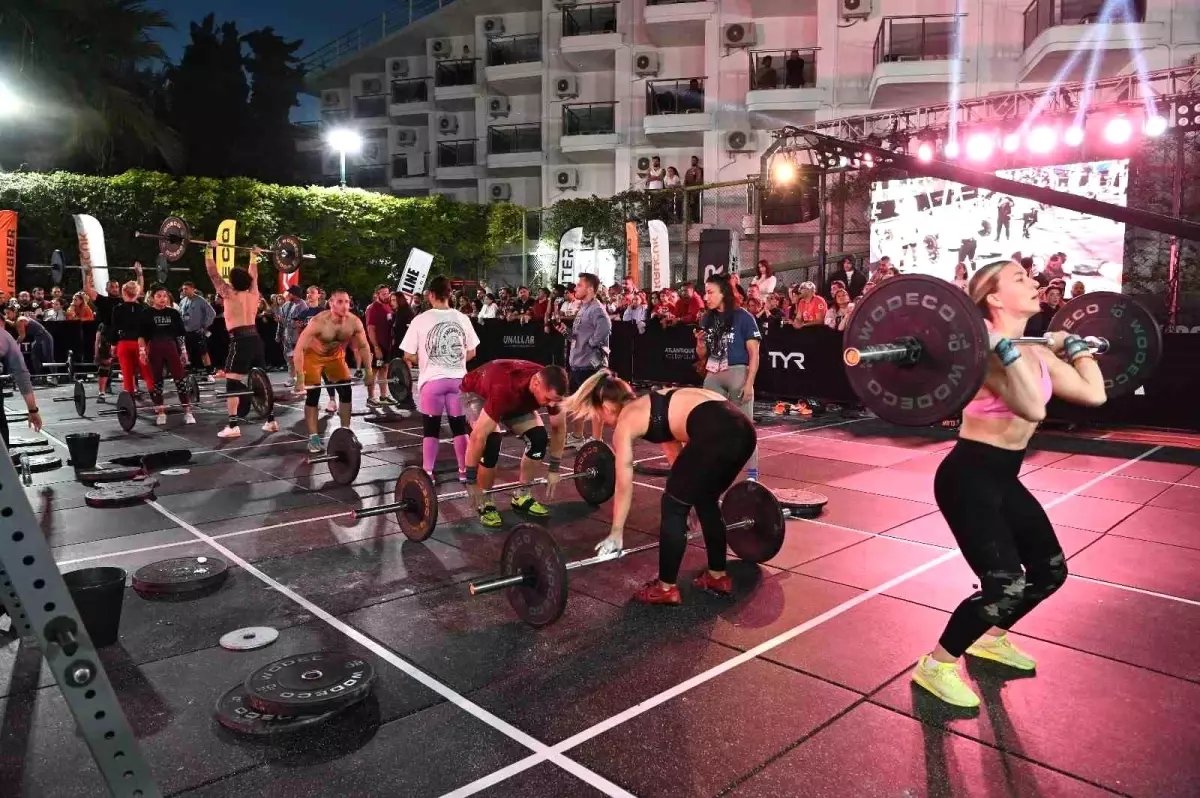 Kuşadası'nda Uluslararası CrossFit Şampiyonası Başladı
