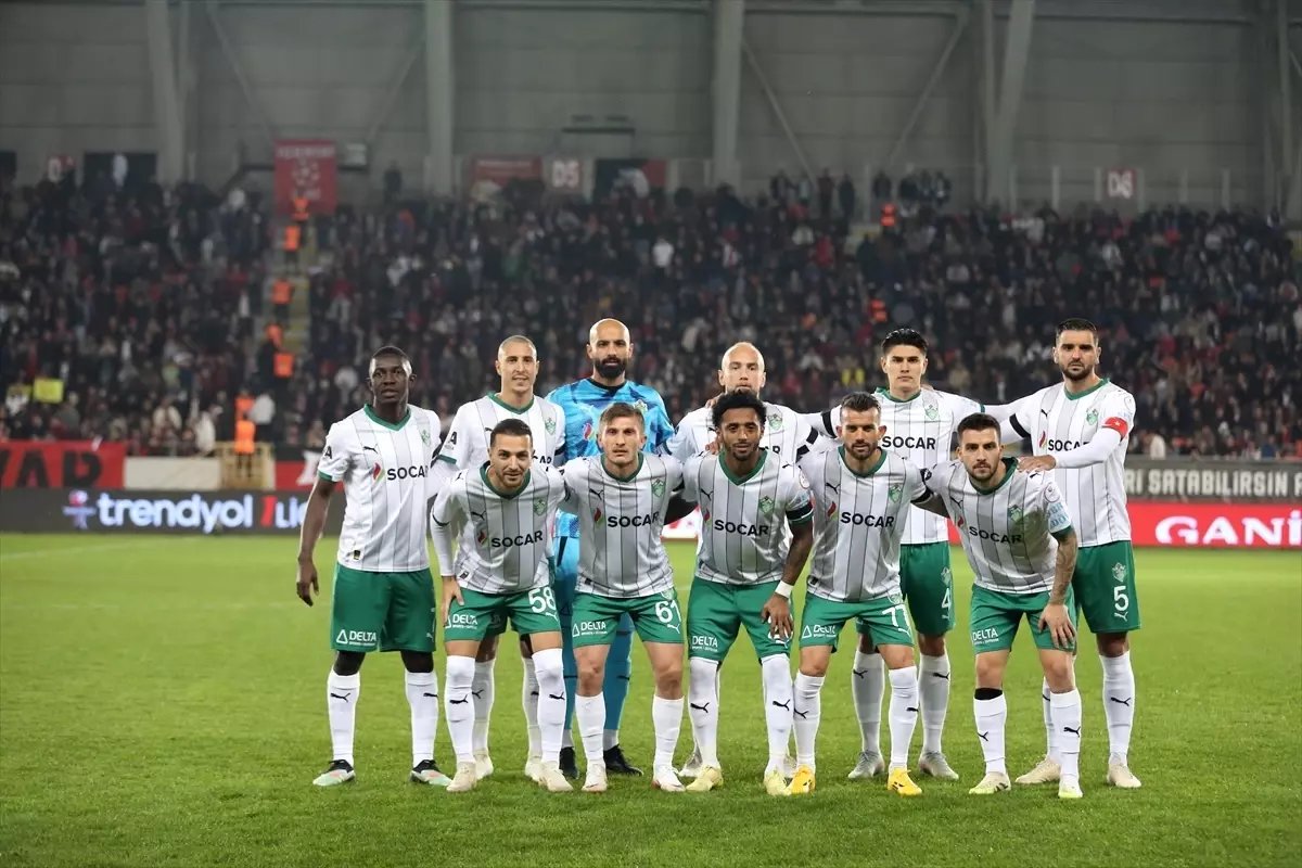 Arca Çorum FK, Iğdır FK'yi 3-1 Mağlup Etti