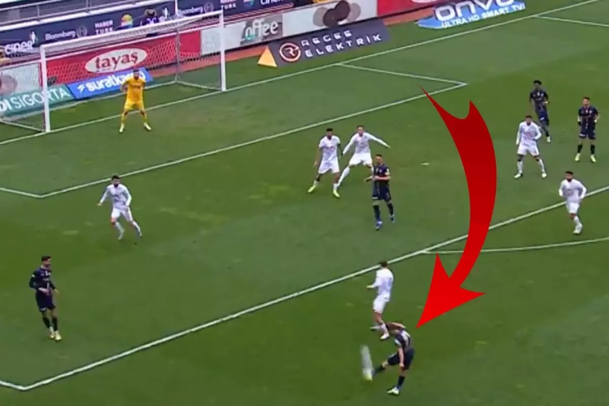 Kevin Rodrigues'in Kasımpaşa formasıyla attığı gol, Puskas Ödülü'ne aday gösterildi