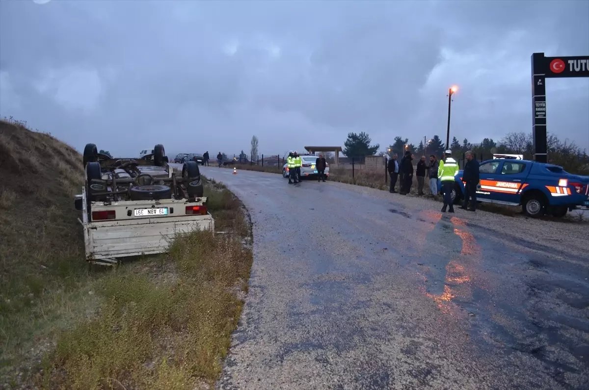 Çorum'da Minibüs Kazası: Sürücü Yaralandı