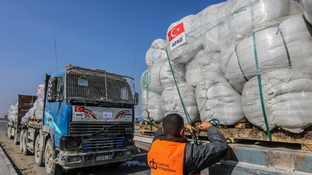7 Ekim 2023’ten bu yana Türkiye tarafından Gazze'ye 102 bin 590 ton insani yardım sevk edildi