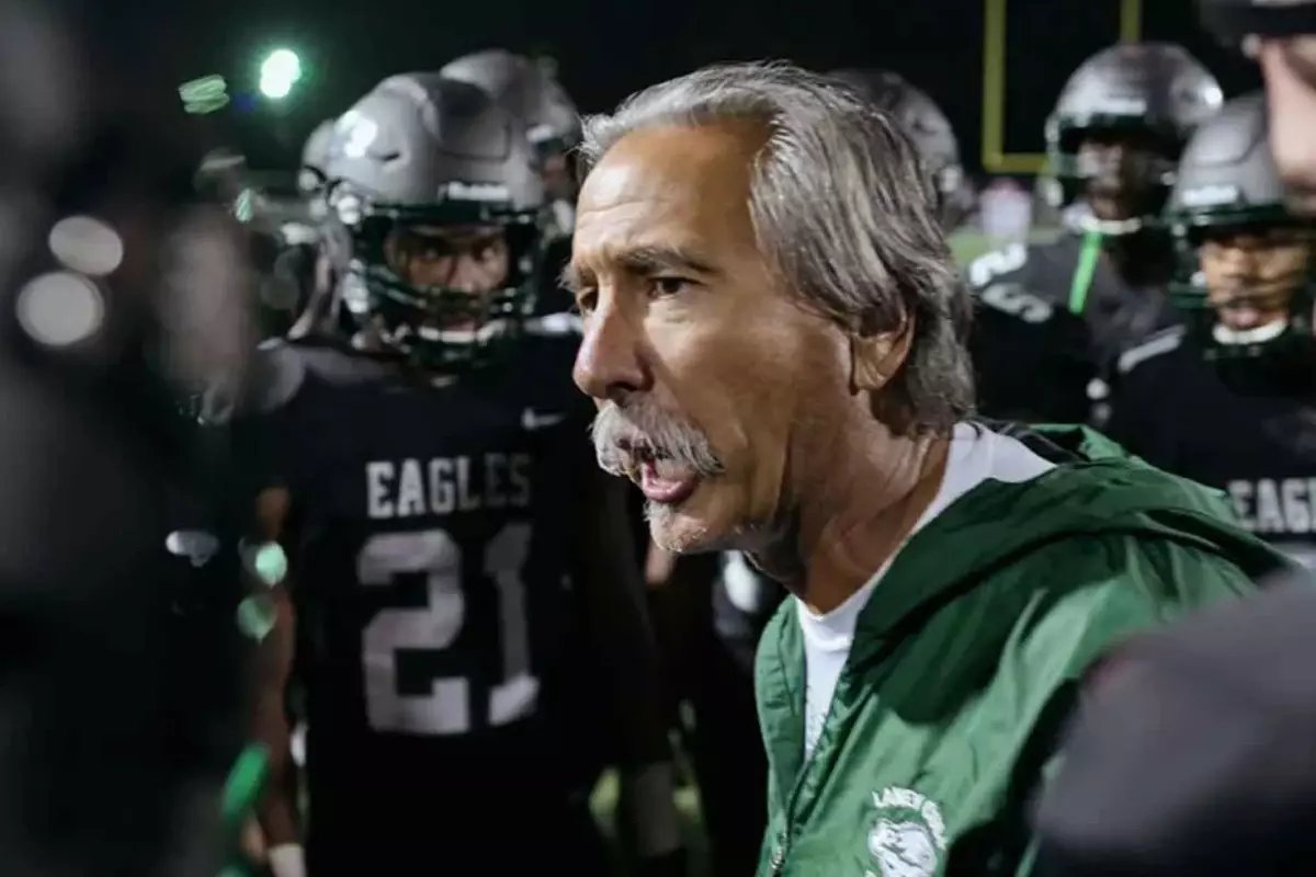 Ünlü oyuncu John Beam üniversite kampüsünde öldürüldü