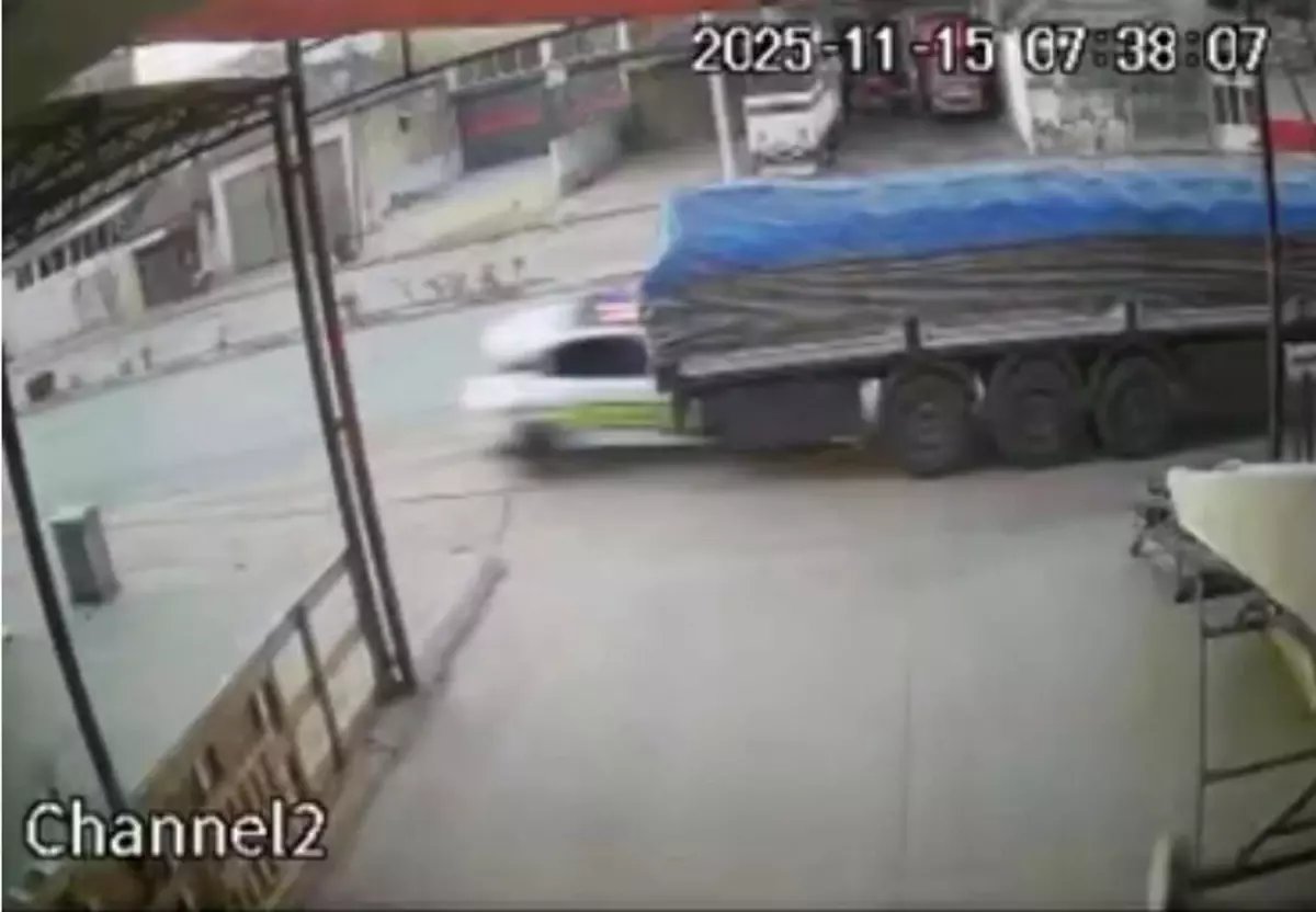 Alaşehir'de Trafik Kazası: Polis Ali Barut Şehit Oldu, Hatice Ü. Ağır Yaralandı