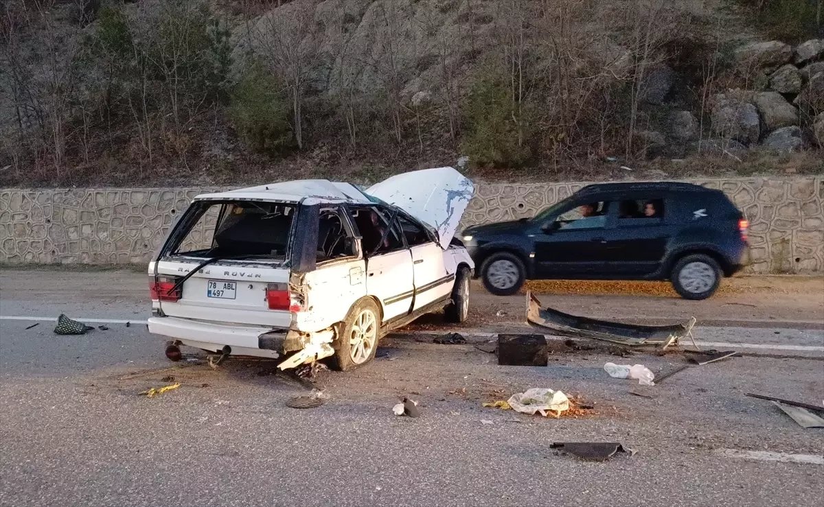 Karabük'te Devrilen Cipte 2 Ölü, 7 Yaralı