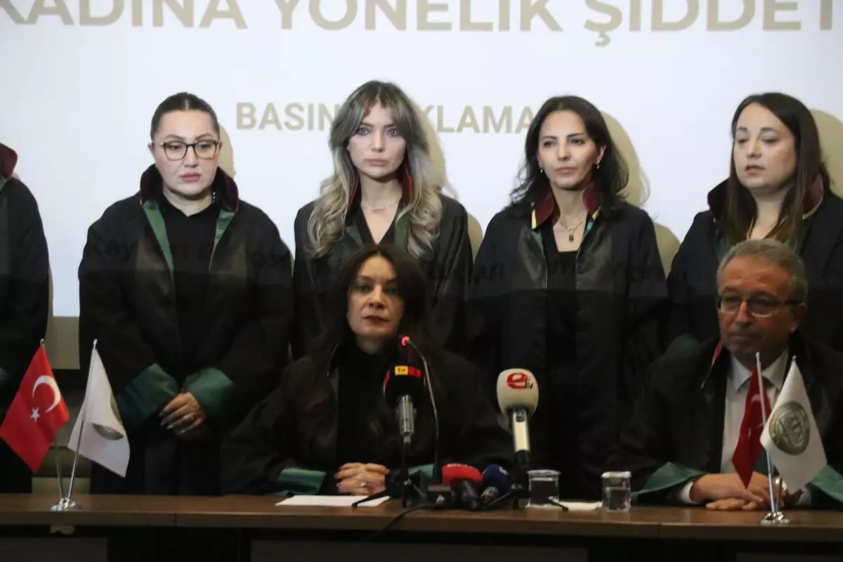 Kayseri'de Kadın Cinayetlerine Tepki: Baro Kadın Hakları Komisyonu Açıklama Yaptı