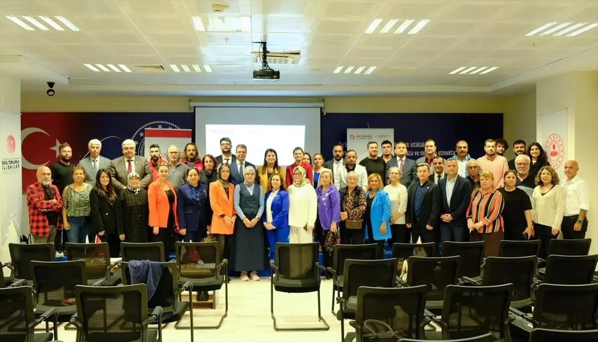 Antalya'da Sivil Toplum Kuruluşları İçin Dijital Dönüşüm Projesi Başlatıldı