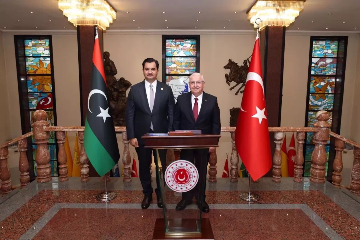 Milli Savunma Bakanı Yaşar Güler, Libya Ulusal Ordusu Genel Komutan Yardımcısı Hafter'i Ağırladı