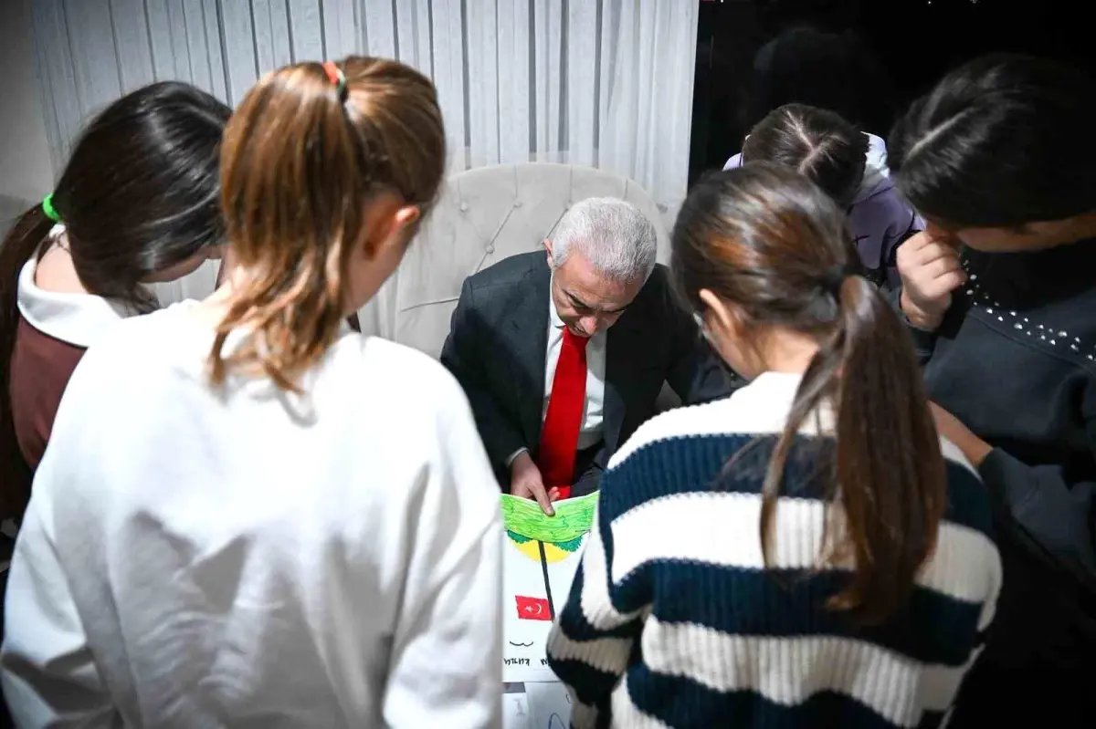 Vali Uğur Turan, Sevgi Evlerindeki Çocuklarla Bir Araya Geldi