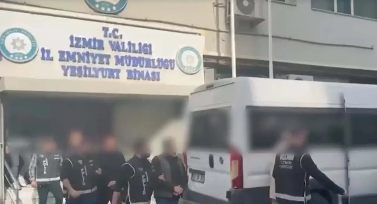 İzmir'de Kaçak ve Sahte Ürün Operasyonu: 15 Milyon TL Değerinde Ürün Ele Geçirildi