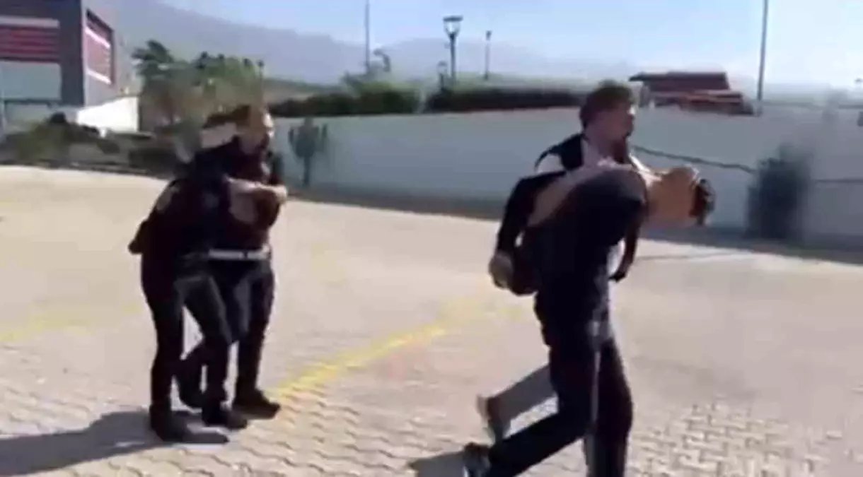 Hatay'da Hırsızlık ve Tehdit Şüphelisi İki Kişi Tutuklandı