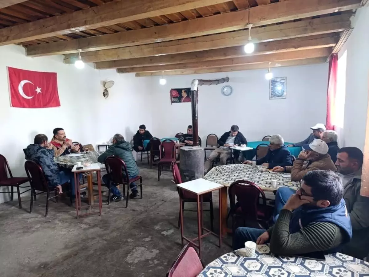 Kars'ta Buzağı Ölümlerini Azaltmak için Eğitimler Devam Ediyor