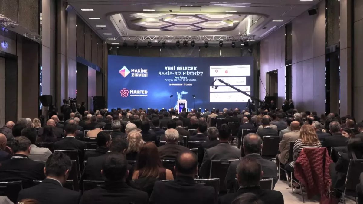 Bakan Kacır Makine Zirve'sinde Konuştu