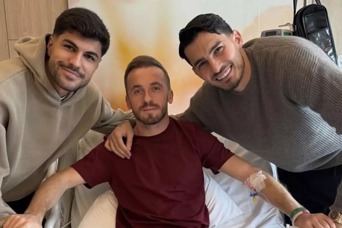 Uğurcan Çakır ve Eren Elmalı, ameliyat olan Edin Visca'yı ziyaret etti