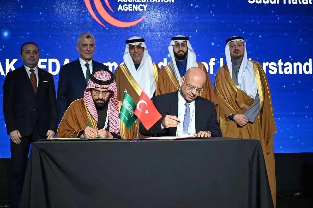 Helal Akreditasyon Kurumu ile Suudi Gıda ve İlaç Otoritesi Arasında İşbirliği Anlaşması Imzalandı