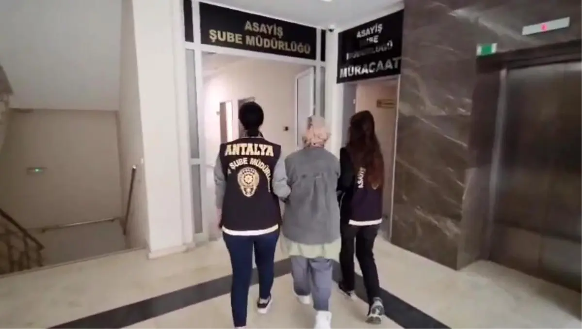 5 Yıldır Firari Olan Dolandırıcı Antalya'da Yakalandı