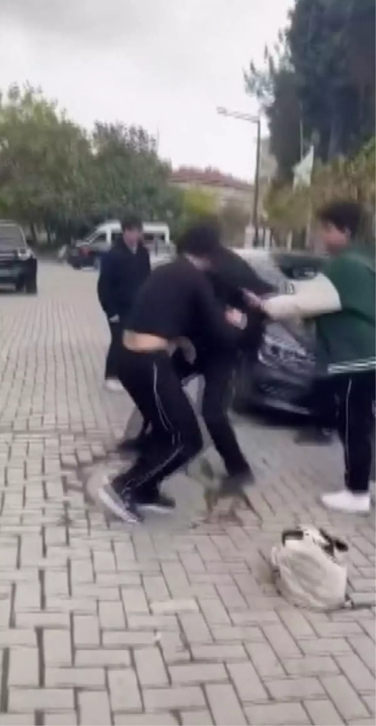 Güngören'de Lise Öğrencileri Arasında Bıçaklı Kavga