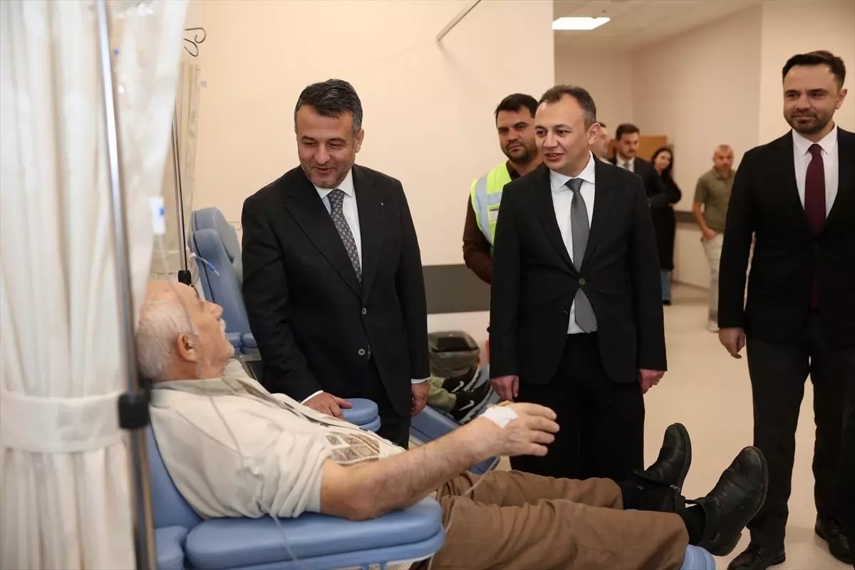 Büyükşehir Belediyesi, Samsun'a 100 ambulans kazandırdı