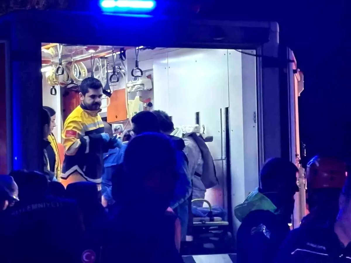 Kocaeli Açıklarında Yangın Çıkan Gemiden 25 Personel Tahliye Edildi