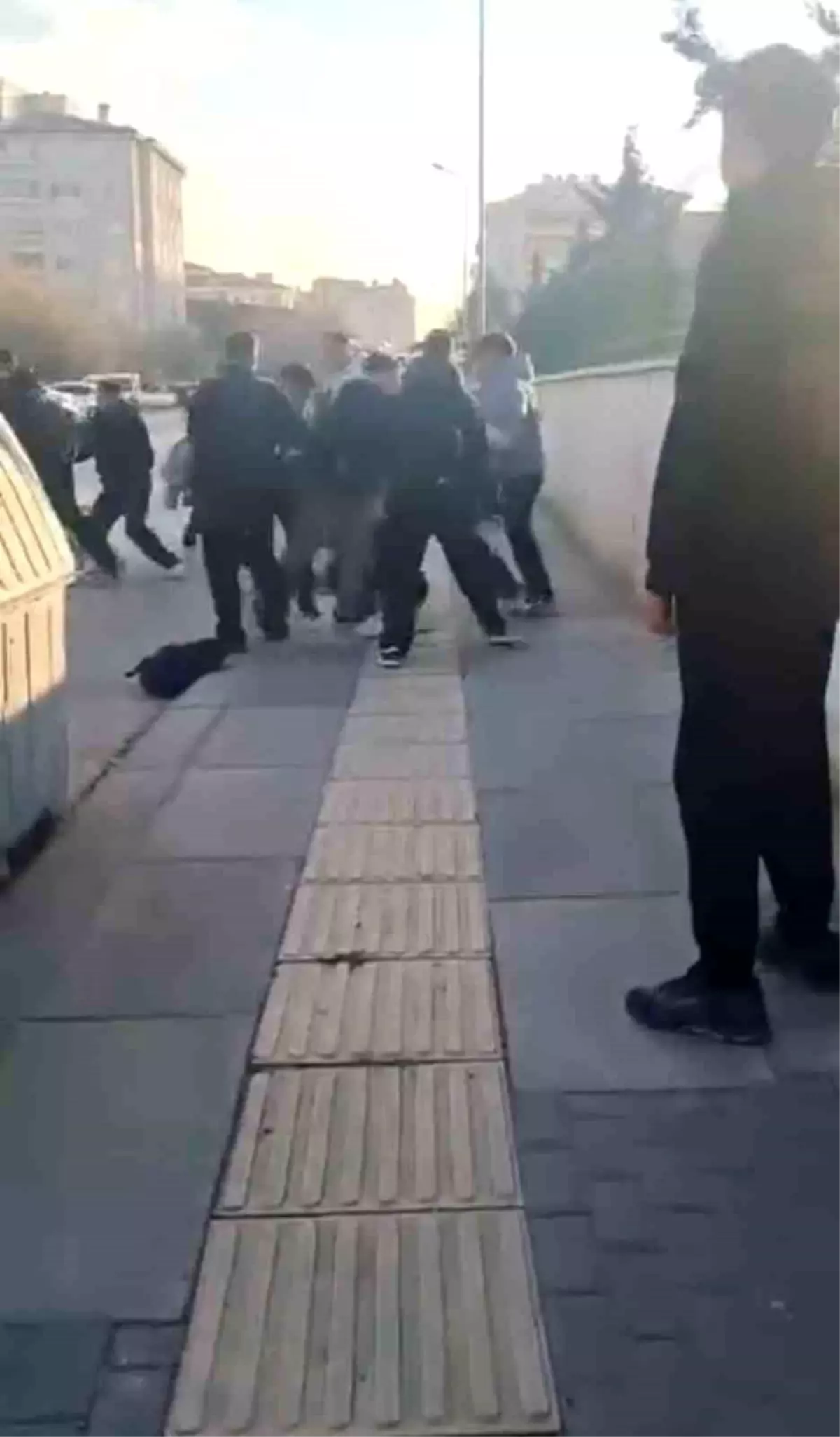 Ankara'da Çocuklar Arasında Kavga Görüntülendi