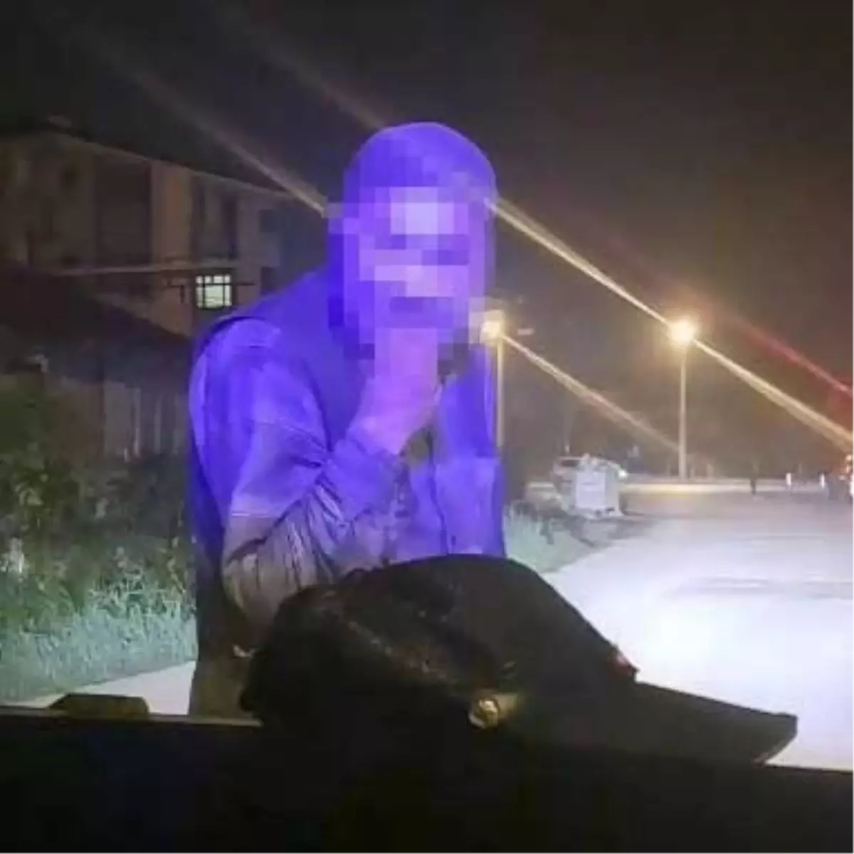 Düzce'de Dilenci Kaçarak Sokaklarda Soyundu