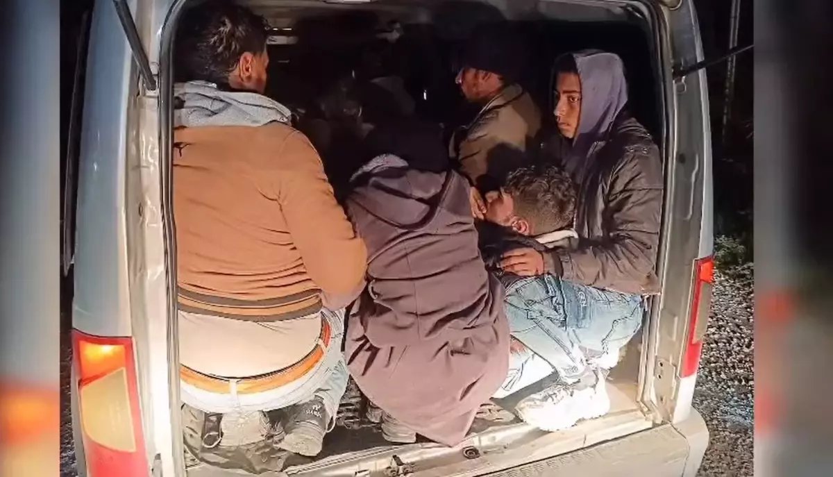 Hatay'da 13 Kaçak Göçmen Yakalandı