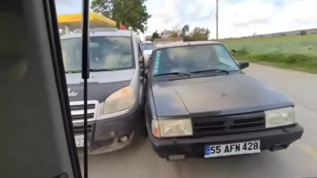 Samsun'da Trafik Güvenliğini Tehlikeye Düşüren Sürücüye Cezai İşlem