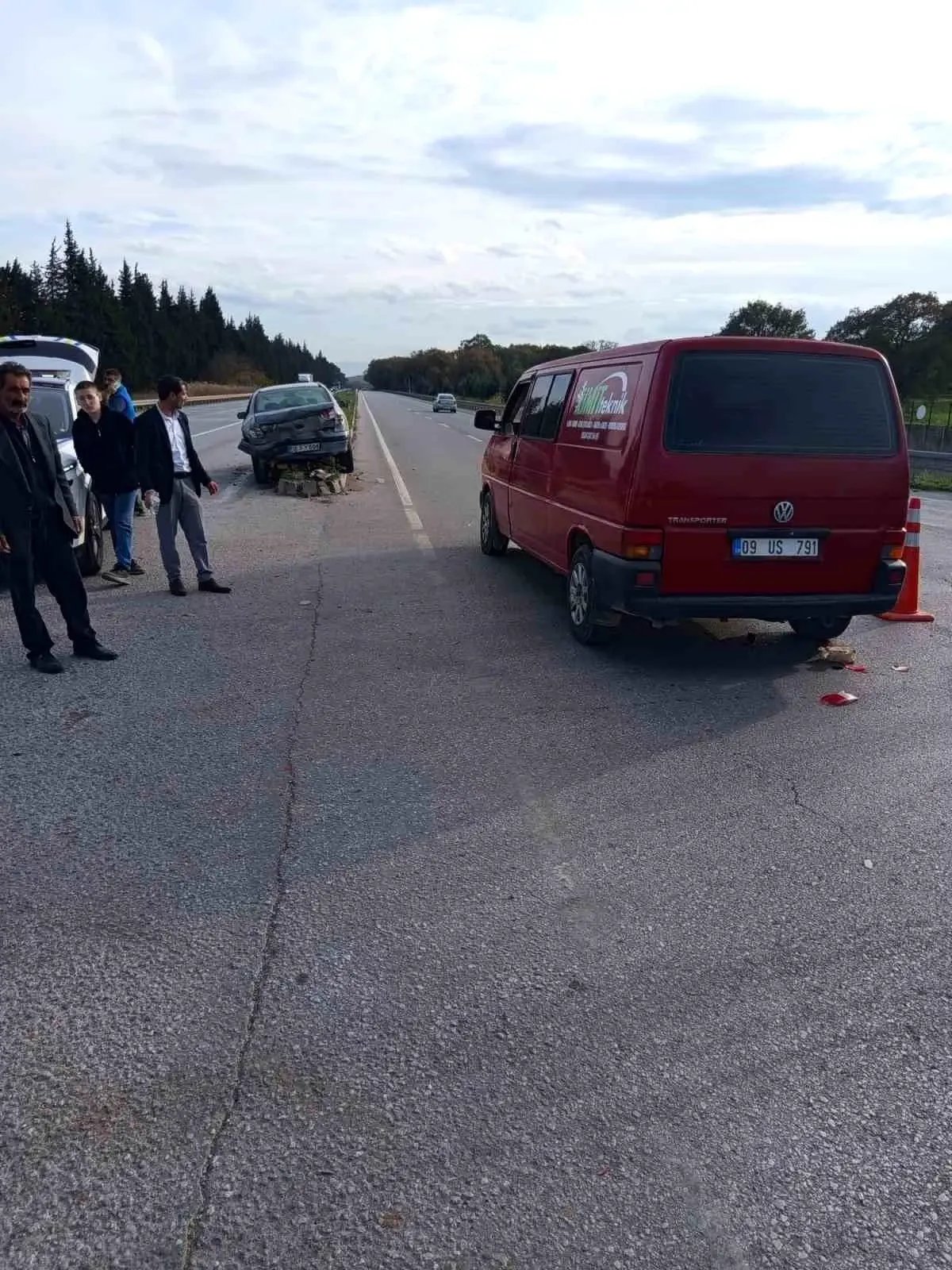 Karacabey'de Kural İhlali Kazaya Neden Oldu: 2 Yaralı