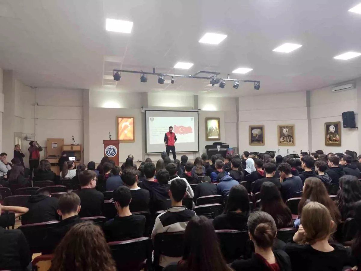 Manisa'da Öğrencilere Yönelik Bilinçlendirme Çalışmaları