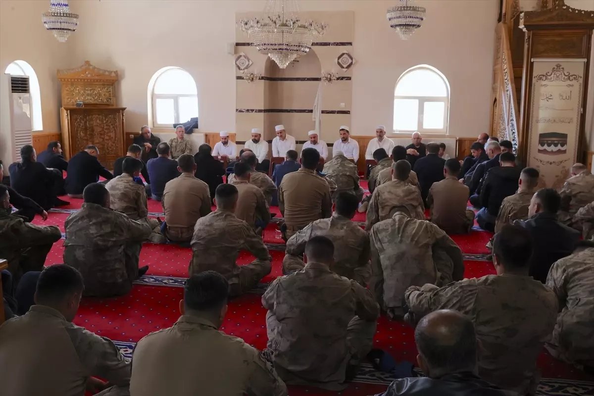 Hakkari'de şehit Nedim Korkmaz için mevlit okutuldu
