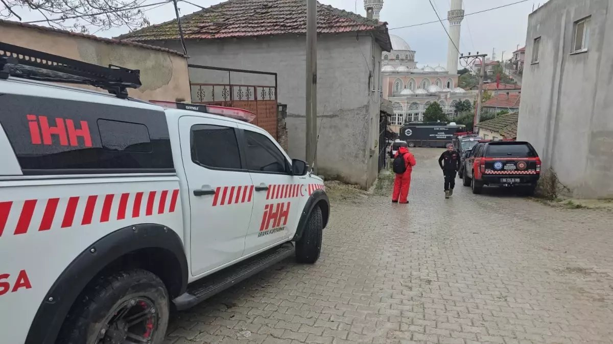 Alzheimer Hastası Mustafa Abi'nin Kaybolması Üzerine Arama Çalışmaları Başlatıldı