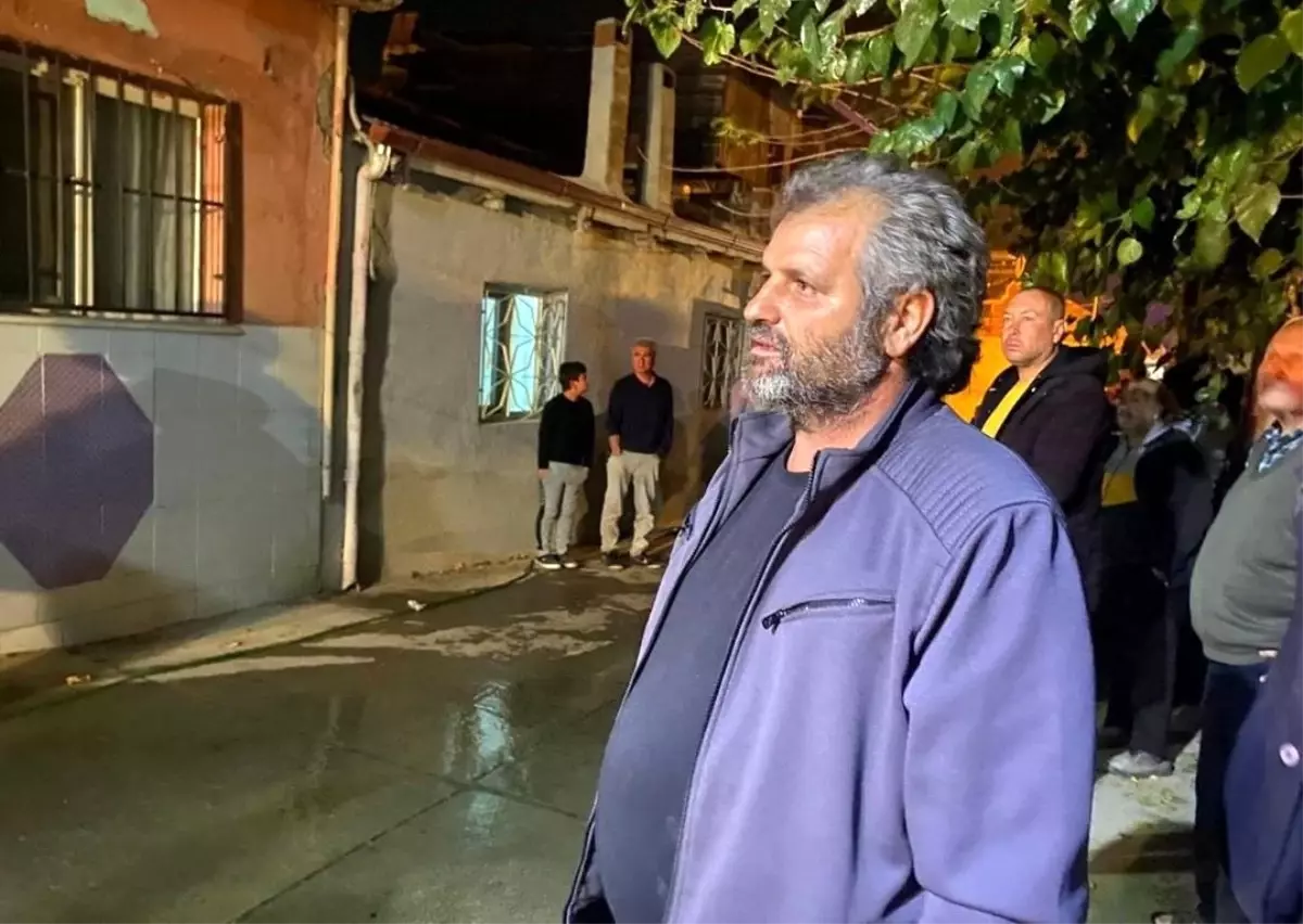 Manisa'da Yangın, Komşuların Hızlı Müdahalesiyle Kontrol Altına Alındı